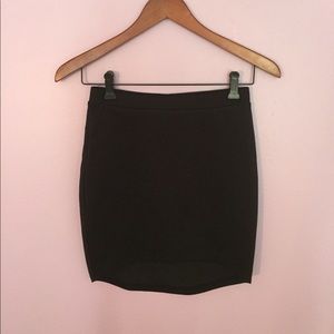 Simple Black Pencil Skirt